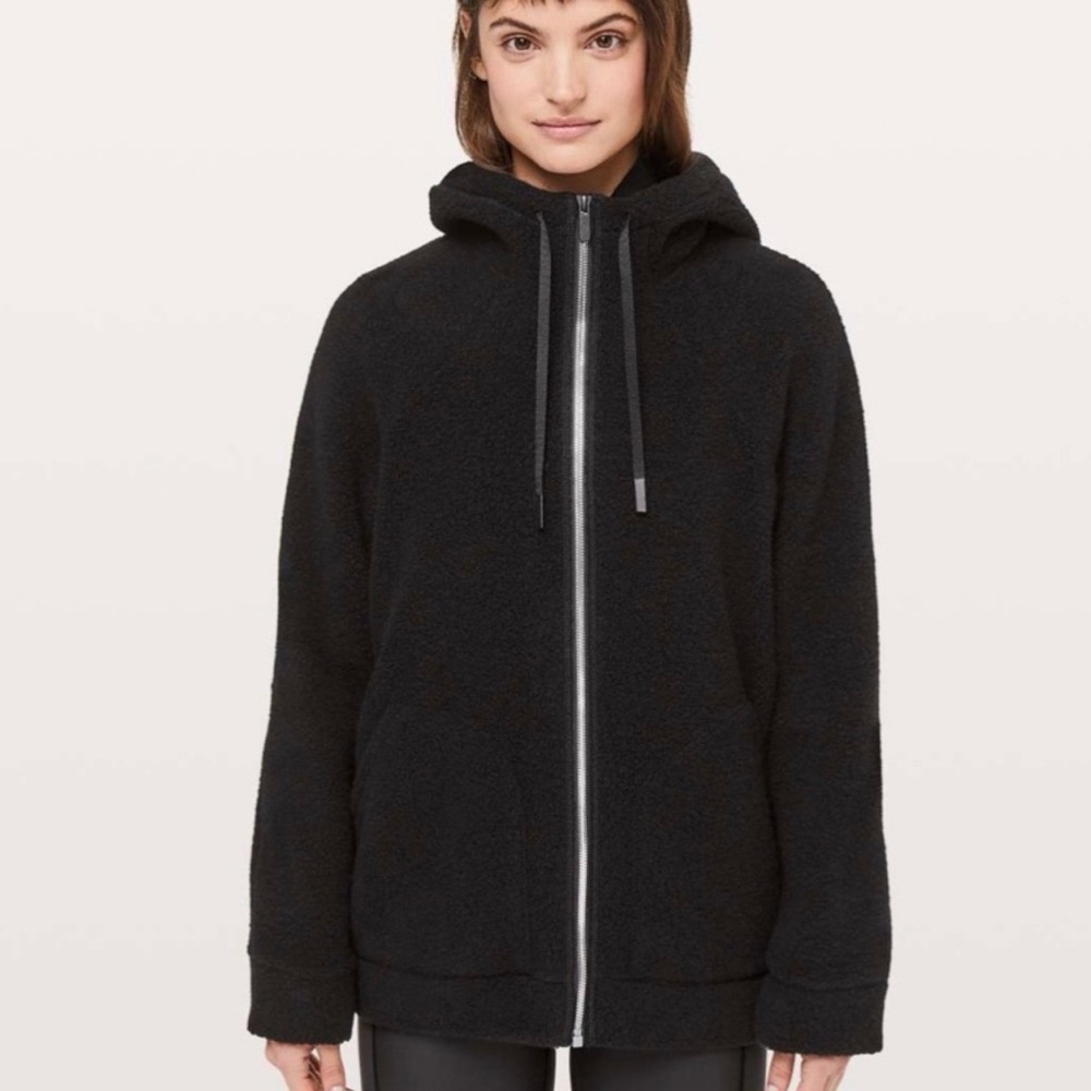 Lululemon Jacket 🖤